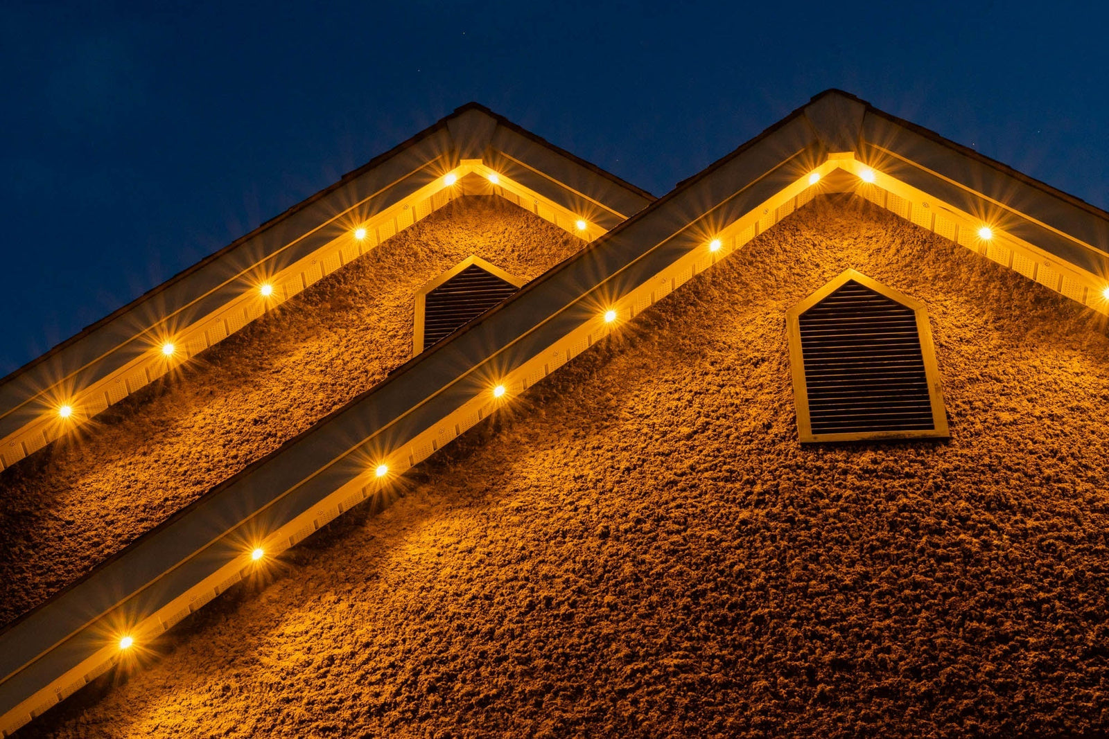 Permanent vs. Seasonal Lights: What’s Right for You?