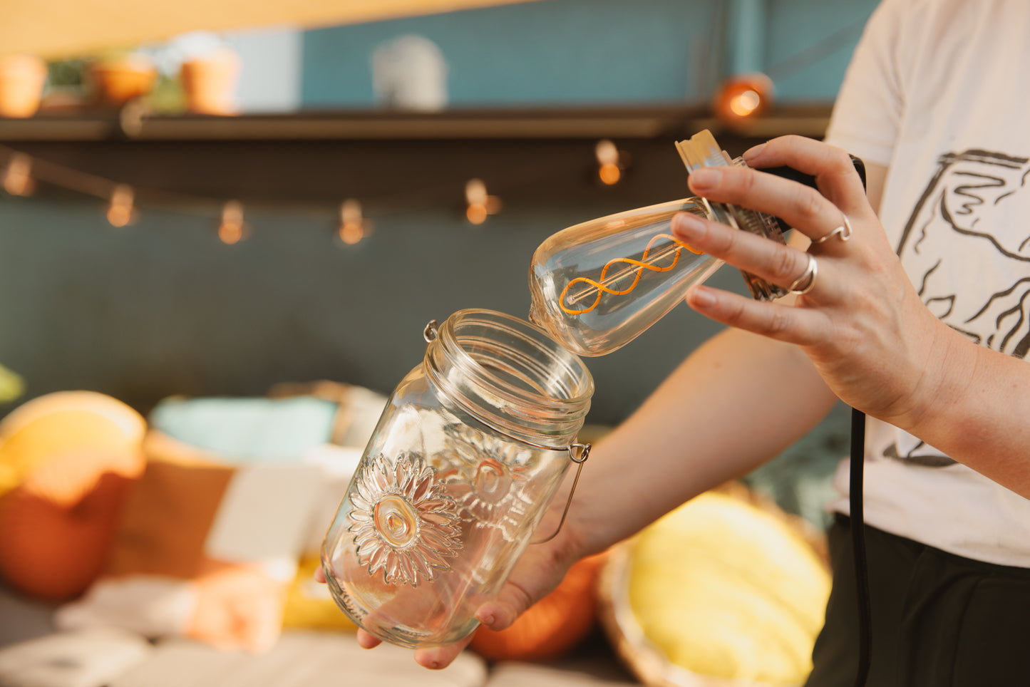 ST64 Spiral Filament Bulb (5v Warm White)