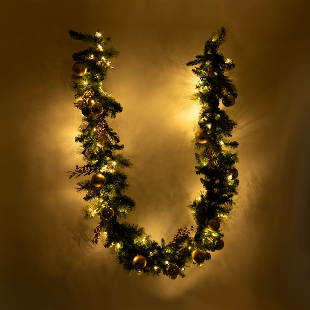 Royal Garland - Lit (9 ft)